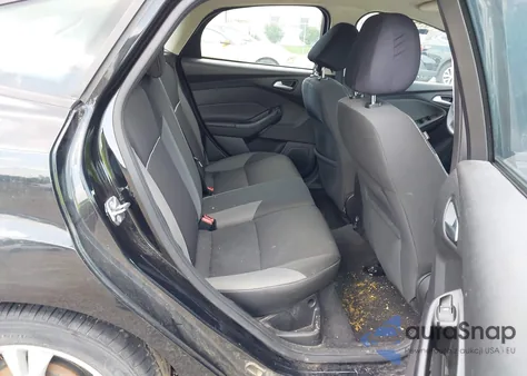 2014 Ford Focus Se z USA, uszkodzony, nr VIN 1FADP3K25EL421334